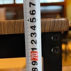 ダイニングテーブルと椅子2脚セットの画像