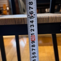 ダイニングテーブルと椅子2脚セットの画像