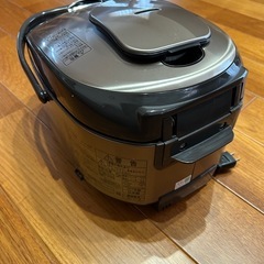 炊飯器の画像