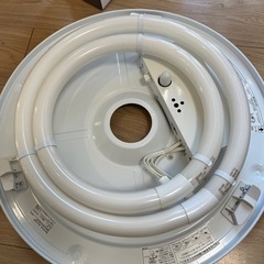 蛍光灯照明の画像