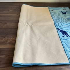 IKEAイケア　恐竜モチーフのラグ　子供部屋用 の画像