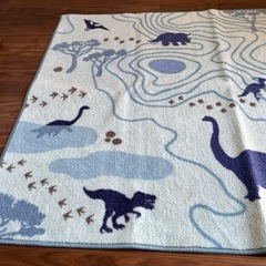 IKEAイケア　恐竜モチーフのラグ　子供部屋用 の画像