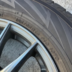 使用期間１ヶ月　ホイール付き冬用タイヤ４本セット　15インチ　　の画像