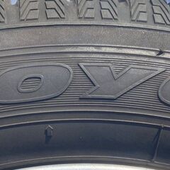  175/65R15 スタッドレス コンパクトカー なんでも使えます‼️ 東北6県無料配送対応‼️爆安‼️最終値下げ‼️①超超超バリ溝❗ 国産 トーヨータイヤ製‼️ アルミ付き 国産 タイヤ !!　スタッドレス の画像