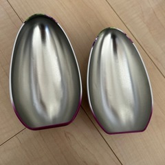 お菓子の缶（卵形）9個セット
の画像