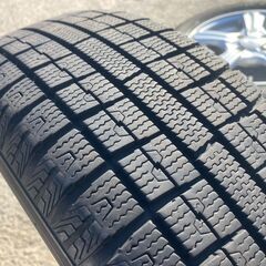  175/65R15 スタッドレス コンパクトカー なんでも使えます‼️ 東北6県無料配送対応‼️爆安‼️最終値下げ‼️③超超超バリ溝❗ 国産 トーヨータイヤ製‼️ アルミ付き 国産 タイヤ !!　スタッドレス の画像