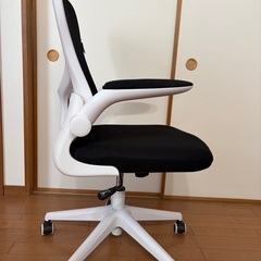 オフィスチェア　中古　在宅勤務用の画像