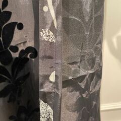 高級輸入生地を使ったサンプルカーテンの画像