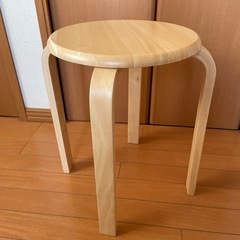 椅子　スツール(天然木)の画像