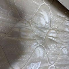 ダブルサイズベッドマットの画像