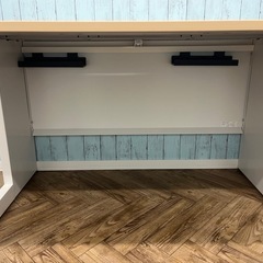 オフィス用デスクの画像