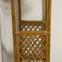 ラタン　ハンガーラックの画像