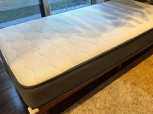 NELL マットレス　シングルサイズ