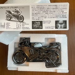 レッドバロンNSR250R ミニレプリカの画像