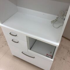 【ジャングルジャングル和歌山店】【Wa3426】食器棚　カケあり　リユースショップ リサイクルショップ 中古家具 中古家電 中古自転車 古着 冷蔵庫の画像