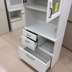 【ジャングルジャングル和歌山店】【Wa3426】食器棚　カケあり　リユースショップ リサイクルショップ 中古家具 中古家電 中古自転車 古着 冷蔵庫の画像