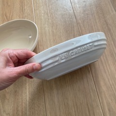 新品未使用　ル・クルーゼ　オバールボウル2個　ホワイトラスターの画像