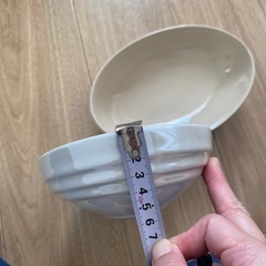 新品未使用　ル・クルーゼ　オバールボウル2個　ホワイトラスターの画像