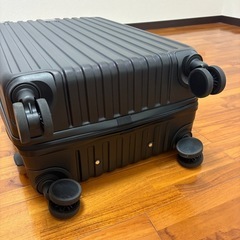【美品】スーツケース・65L・黒・1回のみ使用 の画像