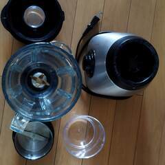 シロカのガラスジャー付きブレンダー / Siroca blender with glass jarの画像