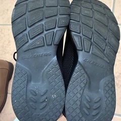 SKECHERS（ブラック）の画像