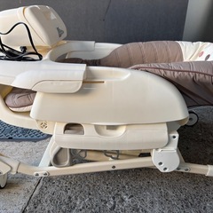 決まりました電動ベビーベッドの画像