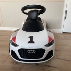 アウディ　子ども用乗り物の画像