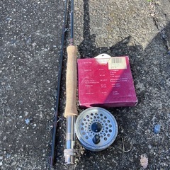 フライフィッシングロットとリール各種の画像