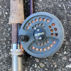 フライフィッシングロットとリール各種の画像