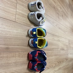子ども靴の画像