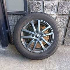 スタッドレスタイヤ(ホイール付き)の画像