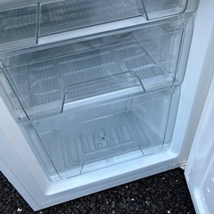 2020年式　冷蔵庫　単身用の画像