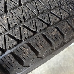 スタッドレスタイヤ4本の画像