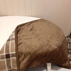  美品【ニトリ】豆型リビングこたつ（ヒーター取替済み）＆こたつ布団　の画像