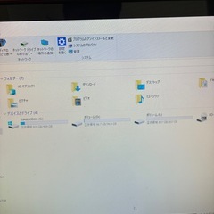 TOSHIBA23インチ一体型パソコンの画像