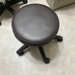 スツール　施術用　高さ調整可　の画像