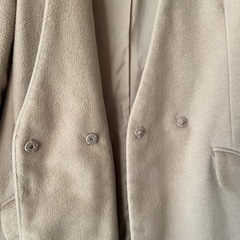 ノーカラーコートの画像