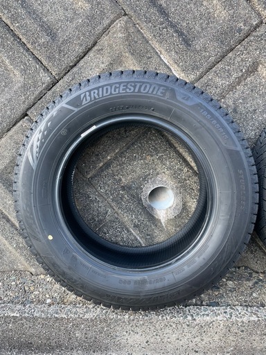 バリ溝！スタッドレス VRX3 185/65R15 2022年製 (からくり) 八鹿の