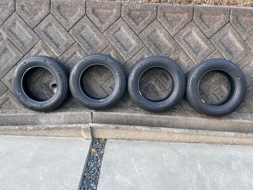 バリ溝！スタッドレス VRX3 185/65R15 2022年製 (からくり) 八鹿の