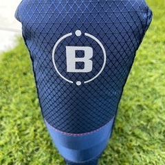 【超美品】ブリーフィング パター ヘッドカバー ピンの画像