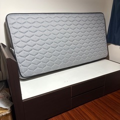 ニトリ シングルベッド2台　マットレス付き　収納ありの画像