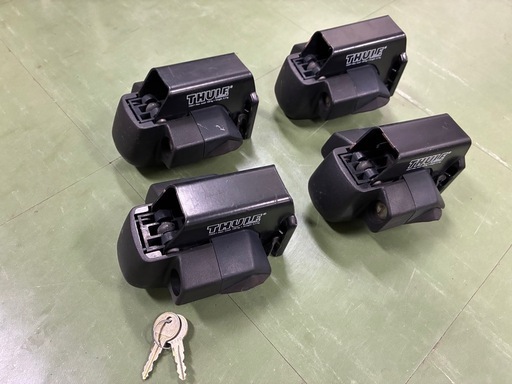 スーリーTHULE ベースキャリア1054  スクエアバー　スキーキャリア　ボードキャリア