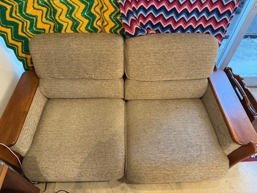 カリモク　ファブリックソファー