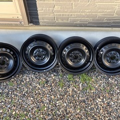 軽自動車14インチ鉄ちんと新品ホイールキャップの画像