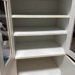 キャビネット、食器棚の画像