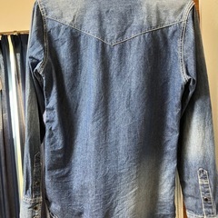 デニムシャツ　VAROSHの画像