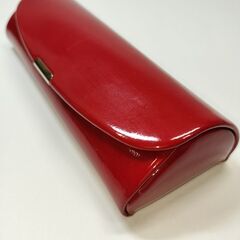メガネケース女性用(新感覚メタリック調レッドカラー)￥950の画像