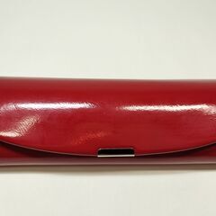 メガネケース女性用(新感覚メタリック調レッドカラー)￥950の画像