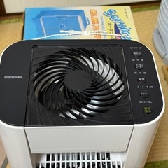 アイリスオーヤマ　衣類乾燥除湿機　IJD-150-Wの画像