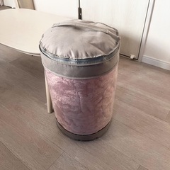 折りたたみこたつテーブルと布団の画像